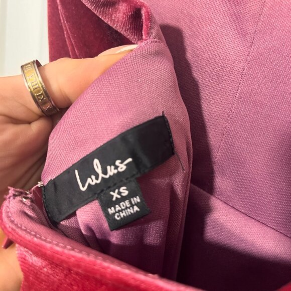 Going for Glamour Mauve Velvet Backless Long Sleeve Maxi Dress - Picture 6 of 6